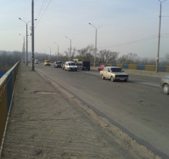 Благодаря патрульной полиции впервые на мосту возле Калиновского рынка нет нарушителей