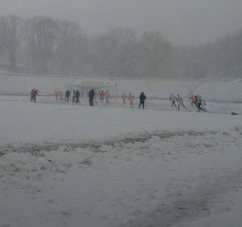 Через снігопад у Чернівцях скасували футбольний матч