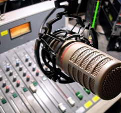 На Буковинских радиостанциях слишком мало украинского языка