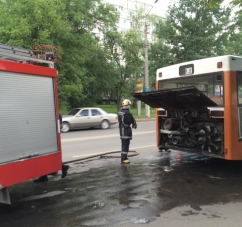 У Чернівцях горіла маршрутка