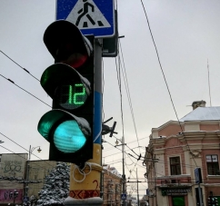 У Чернівцях облаштовують нові світлофори з зворотнім відліком