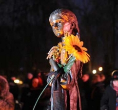 На вихідних у Чернівцях замість розважальних заходів – поминальні