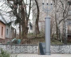 У Чернівцях відкрили пам’ятний знак жертвам голодоморів