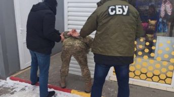 У Чернівецькій області затримали прикордонника, який взяв хабар 1000 євро
