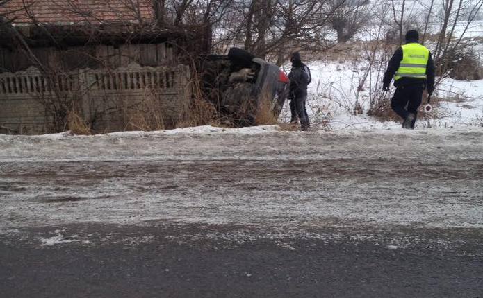 ДТП у Чернівецькій області: перекинулися два авто