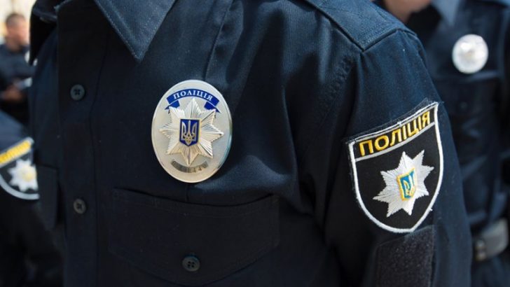 Скількох працівників звільнили з лав патрульної поліції Чернівців?