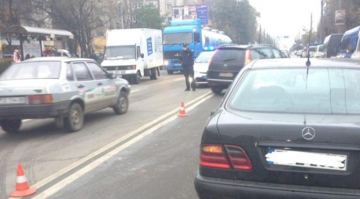ДТП у Чернівцях: водій на Mercedes збив пішохода