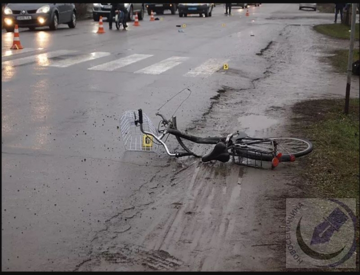 У Чернівецькій області водій авто на єврономерах на смерть збив велосипедиста