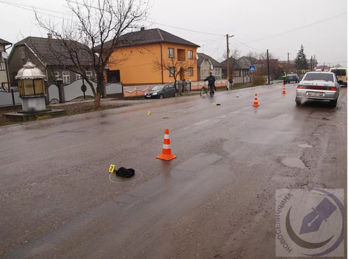 У Чернівецькій області водій авто на єврономерах на смерть збив велосипедиста
