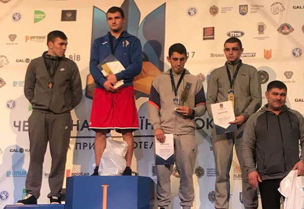 Буковинський боксер переміг на чемпіонаті України серед чоловіків