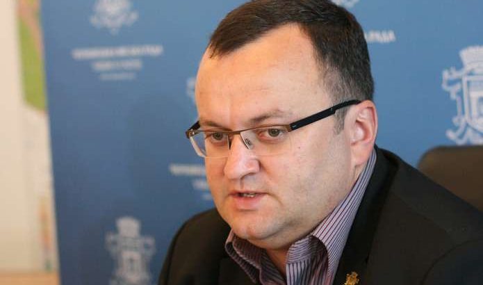 У міського голови Чернівців у 2017 році доходи зросли майже вдвічі