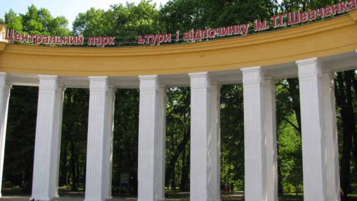 У Чернівцях в парку Шевченка встановлять велику писанку