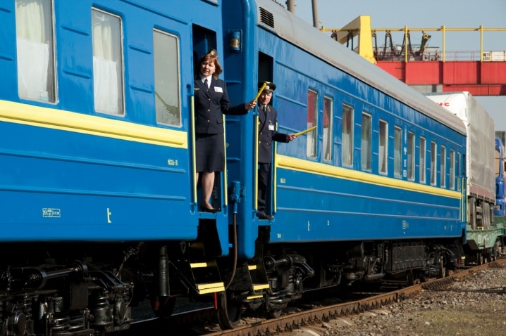 На Великдень до Чернівців призначено додаткові потяги
