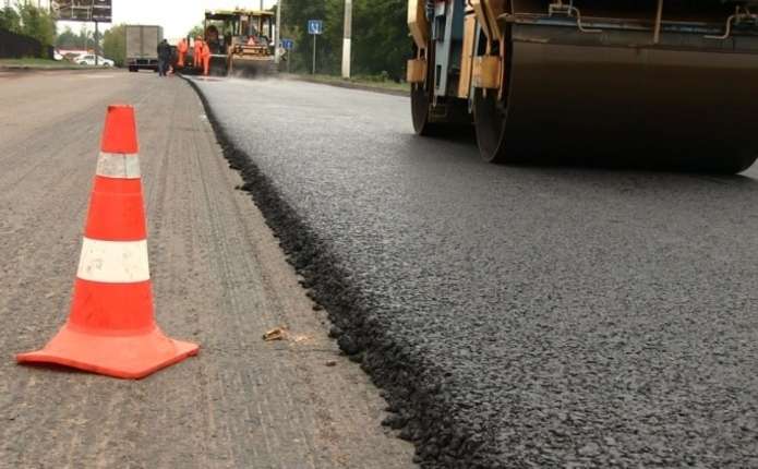 Чернівецька міськрада розірве договори з фірмами, які не розпочали ремонт доріг