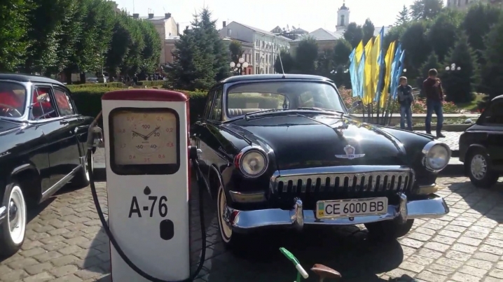 24 серпня у Чернівцях - парад і виставка ретро-автомобілів
