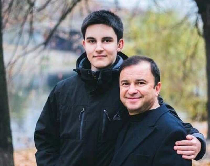 У сина Віктора Павліка виявили рак хребців, артист просить про допомогу